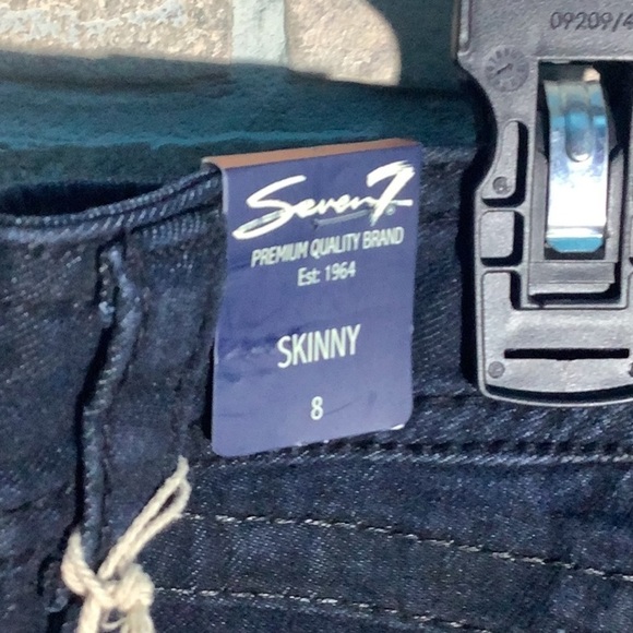Seven7 NEW - Sz 8 - skinny jeans - a very dark navy blue - camera can’t capture - Picture 7 of 9